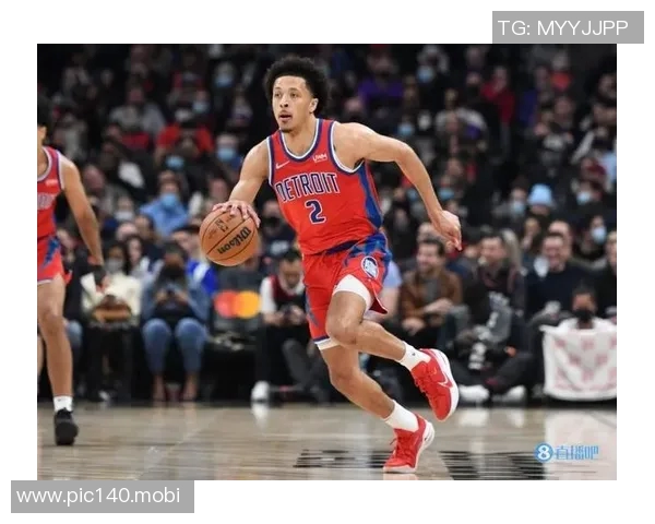 状态火热!张陈治锋9中8得到17分11篮板4助2帽 状态火热!张陈治锋9中8得到17分11篮板4助2帽